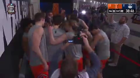 "I love Illinois in this game. I think their size is gonna bother Connecticut. And I'll be honest with you. I don't think it's gonna be a close game.I think @IlliniMBB is gonna beat em pretty good."- Charles Barkley on the Illinois-UConn matchup