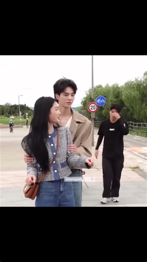 Pasti tangannya lagi ngecek otonya youjung🫣 kaya di vido ini 👉🏻 @🤍 #kangyoo #youjung #songkang #mydemon