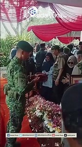 Prosesi Pemakaman Eks Menhan Ryamizard Ryacudu di TMP Kalibata