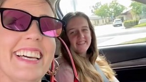 TikToker Laura Lee Watts shared her 15-year-old daughter Savannah has passed away after a fatal seizure. 💔 | E! News