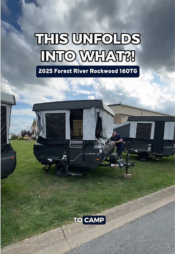 pop up and camp out 🏕️ #rvtiktok #rvlife #rvtok #rvtour @RV LIFE | Pop Up Camper