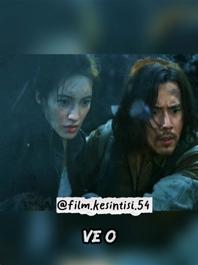 Devasa Timsahların Uçurum Saldırısı