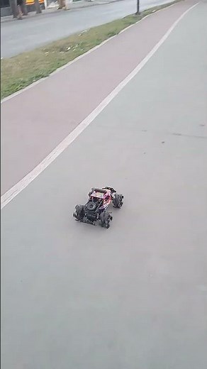 carro de control remoto todo terreno con ruedas expandibles #carrosdecontrolremoto