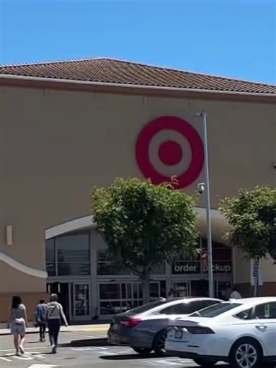 A Target store in San Jose has temporarily stopped selling food items while it works to resolve a rat problem.#bayarea #sanjose #target