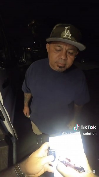 Replying to @chipservicekz #losangeles #foryoupage #viraltiktok #fypppppppppppppp #locksmith #viral #fyppp #fyppp #fyppp #fyp @poppy @EVERLOCK BY METALLO @Cerrajeria_caracas24hs @Popschickencompton @Catarino Bautista @LSautokeymaster @MATEO! @MARLENE HERNANDEZ @MARILIZ🌺 @THE CARLOS Fix 🥬 @quality key @VENTAS EXTREMAS 😈 @SB Mowing @JD locksmith @The_Local_Locksmith @REVISTA GENTE de MODA @zazza el italiano @Yerson Hernan Vela Robles @Lupita Hernandez