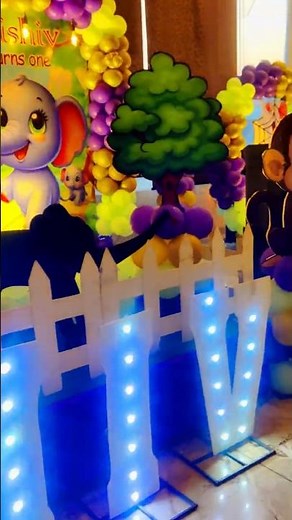 How to Throw a Forest Birthday Party (DIY Decor)