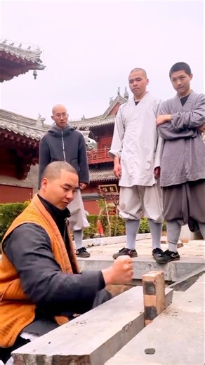 break bricks by hand #martialarts #motivation #shortsfeed #viral #shorts