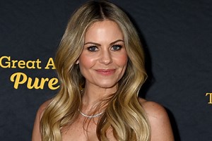 'Full House' Star Candace Cameron Bure Poses in Swim Top While in 'Vacation Mode'