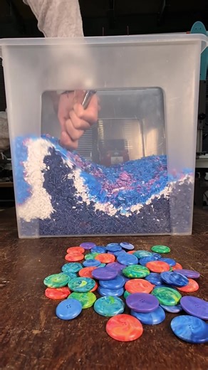 Throwback to this wholesale button order. ♻️🧵 You might know our web store for our 100% recycled plastic goods we sell ourselves. What you might not know is that we now supply many other stores too. With our expanded team, we love tackling a wholesale order when it comes in. This was an early wholesale project with The Mendip Maker. After spotting our recycled plastic buttons in a previous video, they wanted a full range of their own custom buttons in a variety of sizes. So we designed and buil