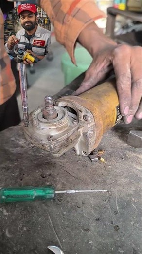 💢801 angel grinder machine repairing #delhipowertools #powertools #power #tools #shortvideo #repair