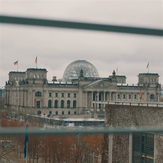 Wäre mir ja peinlich mich derartig zum Obst zu machen aber jedem das seine