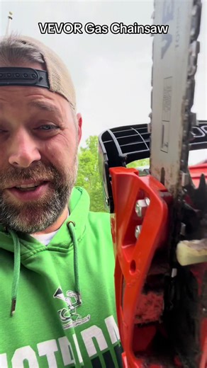 @VEVOR Store Cut through branches, firewood, and outdoor projects fast with the powerful 12-inch VEVOR Gas Chainsaw. Built for portability and strong cutting performance, this compact chainsaw is great for yard cleanup, storm prep, camping, and DIY wood cutting. #VEVOR #Chainsaw #GasChainsaw #OutdoorTools #SummerVibes