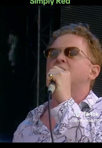 Simply Red Sunrise Live Performance 2003