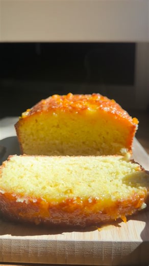 neatcrumbs on Instagram: "I call this, the Immunity cake 🍊🫚 A ginger shot and Emergen-C in cake form, because I that is how I like to eat my vitamins. An orange olive oil cake soaked with a orange simple syrup and topped with a ginger orange glaze!!! A mouthful, but soo easy to whip up Recipe: - 2 cups AP flour - 1 tbsp baking powder - 1/4 tsp salt - 1 cup sugar - 1 tbsp orange zest - 1 tsp grated ginger - 2/3 cup olive oil* - 3 eggs - 1 cup orange juice - 1/2 tbsp apple cider vinegar (optiona