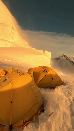 Peak Meaning: What Does Peak Mean in Everyday Use?