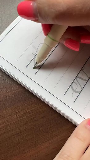 6K views · 43 reactions | Letter connections. When to lift your pen. Ways to use the letter at the end of a word. All in the same workbook!! | Memories By Meyers | Facebook