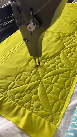 Tessellation Peel digital panto - available at www.sewshabbypantos.com | Sew Shabby Quilting