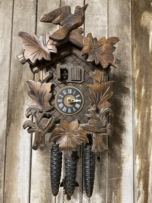 Vintage Lador Switzerland Edelweiss 3 Chain Cuckoo Clock. Make me an offer!! | eBay