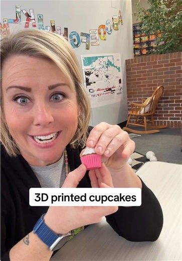 My newest 3D printed creations just in time for Valentine’s Day. I have a feeling these are going to be a hit! What have you 3D printed lately?? I would love more ideas. #bambulab #3dprint #fidget #library #teacher