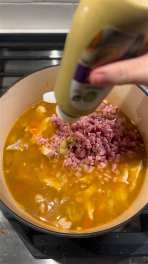 Samie Pew on Instagram: "Lets try a new recipe!! This is Chicken Cordon Bleu Soup🤗 Ingredients: 2tbsp Butter 1 medium Onion 2 Carrots 1 stalkCelery 1 garlic Garlic clove Salt/Pepper Smoked Paprika Worcestershire Sauce 1 Rotisserie Chicken Diced Ham 4 cups Chicken Broth Dijon mustard 2 cups heavy cream (I used 1) 1 block cream cheese (I used half) Simmer for about 30 minutes & top with swiss cheese!"