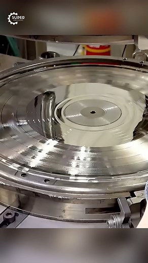 Vinyl Record Making Process | Cava Colchagua Hotel Boutique