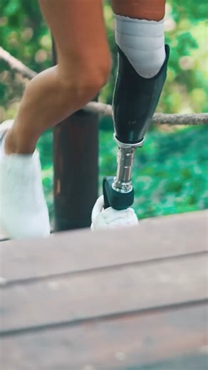 The Pro-Flex Terra foot, now available with Unity! ✨ Take on your day with confidence—rain, shine, trails, or city streets. This flexible, waterproof, multi-blade foot now pairs with our Unity system for a secure, all-day fit. 🦿 Pro-Flex Terra: One foot. All day. Every Way. 💙 #Ossur #OssurSEA #ProFlexTerra # | Össur