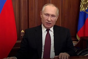 Vladimir Poutine annonce le début d’une « opération militaire » en Ukraine