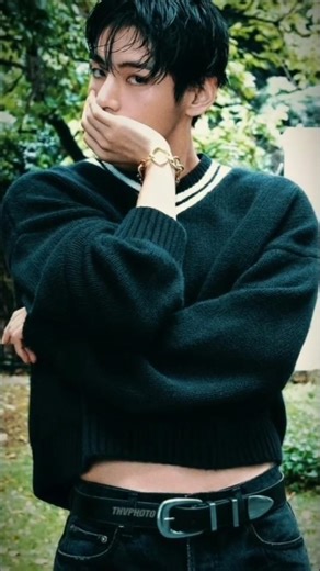 my alien 💜💜💜 #bts #btsot7forever #army #taeimagines #taehyung #bts_official_bighit #btsot7ff