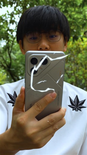 Photos, games, videos — keep them all. With huge storage on the POVA 7 5G, running out of space is history. Shopee: https://shope.ee/502WkqIg5r #TECNOMALAYSIA #TECNOMY #TECNO #TECNOMALAYSIA #5G #gaming #smooth #possibility #POVA7 #POVA7Series #tecnoxpubg #pubgmobile #pubg #pova75g #pova7ultra5g | TECNO Mobile Malaysia