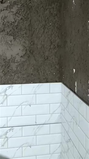 A not-so-easy technique for making ceramic tile shelves.#Tiles #ideas #tipsandtricks #lifehacks #DIY