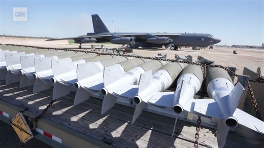 看看美国想让俄罗斯知道的史诗B-52轰炸机飞行中发生了什么