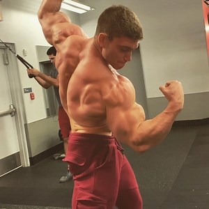 399K views · 25K reactions | Cable fly’s Stand in the center of the...