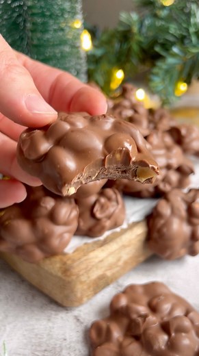Make festive peanut clusters in the crock pot this year and let the slow cooker do the cooking 🥜 Comment "recipe" and I will send it to you! https://dancearoundthekitchen.com/crock-pot-peanut-clusters/ | Dance Around the Kitchen