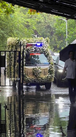 RIP Tishaa Kumar🙏 She was T-Series head honcho Bhushan Kumar’s cousin sister and Krishan Kumar’s daughter - all of 20 who passed away recently after a battle with a prolonged illness💔 | Voompla