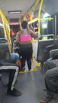 WOMAN FIGHTS METRO BUS DRIVER IN HOUSTON🤣 🥊🥊🤣(WATCH TILL THE END