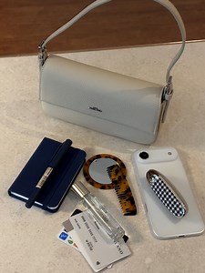 The Milana Purse: for petite essentials and looking effortlessly put together. Comes with two straps for versatile carry—a top handle and a crossbody option. Shop now: toccotoscano.com/products/milana-purse-cream | Tocco Toscano