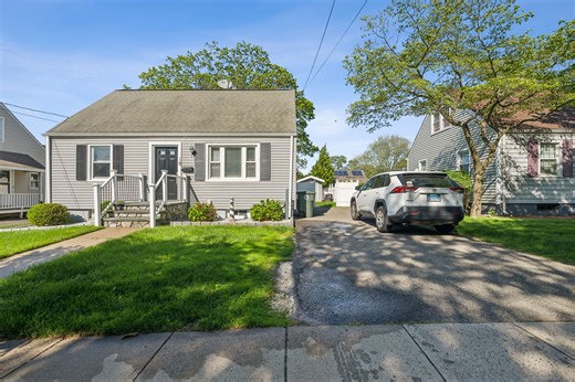 19 S Kerema Ave, Milford, CT 06460 - MLS 24153083 - Coldwell Banker