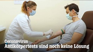 Hatte ich eine Coronavirus-Infektion, ohne es zu merken? Das wollen viele wissen. Aber nicht für alle ist es sinnvoll, einen Test zu machen. Warum, erklärt der Hamburger Labormediziner Thomas Fenner. | DER SPIEGEL