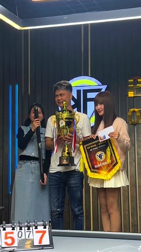 🎱 Vòng Chung Kết POOL 10 BI – KF OPEN SERIES CUP THÁNG 03/2026 đã chính thức khép lại sau những trận đấu đầy kịch tính và bùng nổ 🔥 🏆 Nhà vô địch: Cơ thủ Tú Tây 🥈 Á quân: Cơ thủ Tuyên Con 🥉 Đồng giải Ba: Cơ thủ Lê Hảo & Thắng Còi Xin chúc mừng các cơ thủ đã thi đấu xuất sắc, mang đến những trận cầu đỉnh cao và những khoảnh khắc đáng nhớ cho khán giả tại KF Pool Arena. 🎱👏 Cảm ơn tất cả anh em cơ thủ và cổ động viên đã góp phần tạo nên một giải đấu sôi động và đầy cảm xúc. 🔥 Hẹn gặp lại an