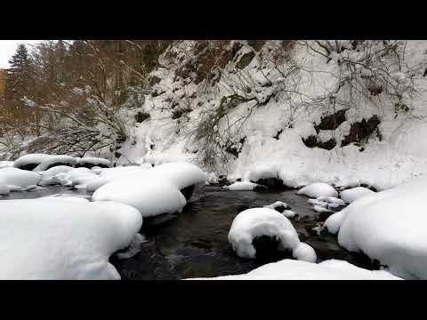 Winter Flow — Breathing With the Stream