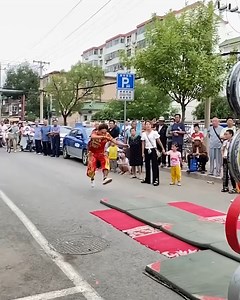 33K views · 338 reactions | It’s always fun to see skilled acrobats training | Magic Hands Creations | Facebook