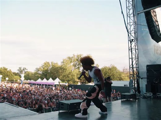 d4vd - Romantic Homicide (Live Version) (Official Music Video)