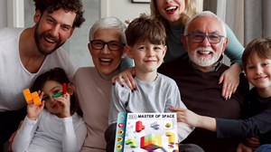 ARI MES - 3D Soma Cube Puzzle Game - Montessori Brain Teaser for Kids & Adults, Strategic Wooden Block Puzzle, Educational Mind Challenge for Ages 4+