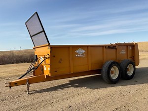 KUHN Knight 1150 Manure Spreader | Agriculture