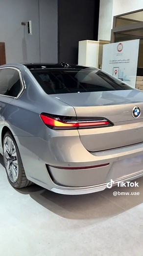 2023 BMW 740i Review: Performance, Specs & Features