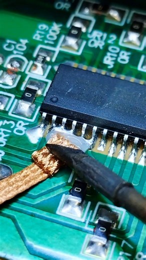 no problem use Desolder...📲🛠️✅