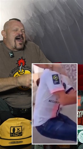 What was he thinking🫨🦬 #funny #reaction #comedy #ufc #podcast | Chuck Liddell