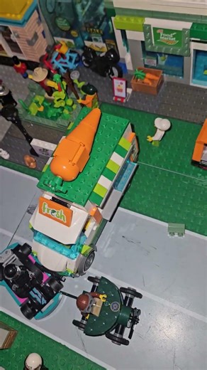 #LegoShorts Green Grocery Store MOC #legocity #legocitybuild #ytshorts (4/27/26)