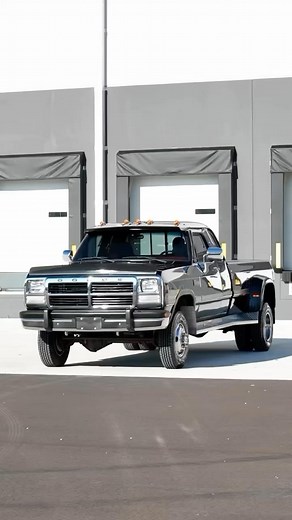 KING OF CARS & TRUCKS INC. on Instagram: "💥27k ACTUAL MILE 93 1st Gen Cummins💥 $59,500 If you don’t like the price find me another☝🏼 1993 Ram club cab 350 Dually 5.9L Cummins Turbo Diesel 4x4 27k original miles!! Tennessee Truck Garage kept Clean CARFAX Slick black paint All original time capsule If You snooze you will lose it 🥲 Text @nj_truck_king_scott 856-420-0787 Text @nj_truck_king_deena 856-420-0788"