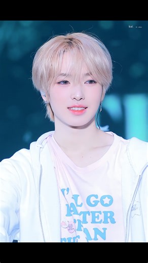 위시리스트🪽 on Instagram: "홈마분한테 시선고정하고 추는거 ㄴㅁ프로아이돌 © X-cupidsakuya ★ 260117 Intothewish 도쿄 #엔시티위시 #nctwish #위시 #사쿠야 #sakuya"